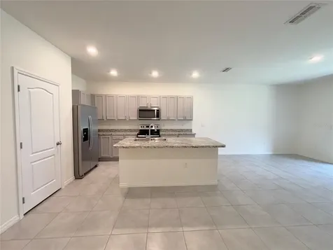 1232 Yellow Finch Drive Davenport FL 33837