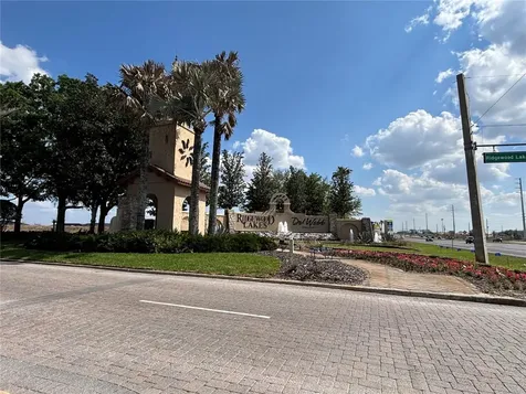 1232 Yellow Finch Drive Davenport FL 33837