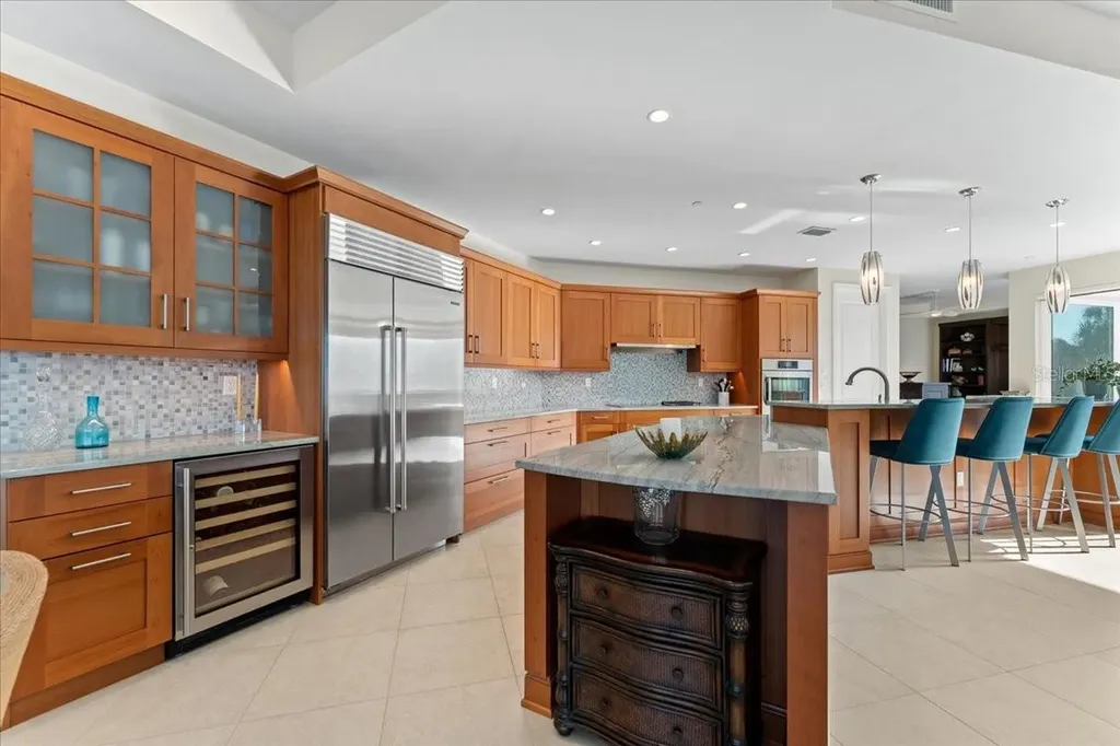 2708 N Beach Road Englewood FL 34223