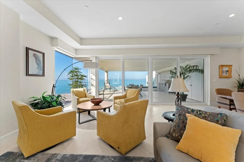 2708 N Beach Road Englewood FL 34223