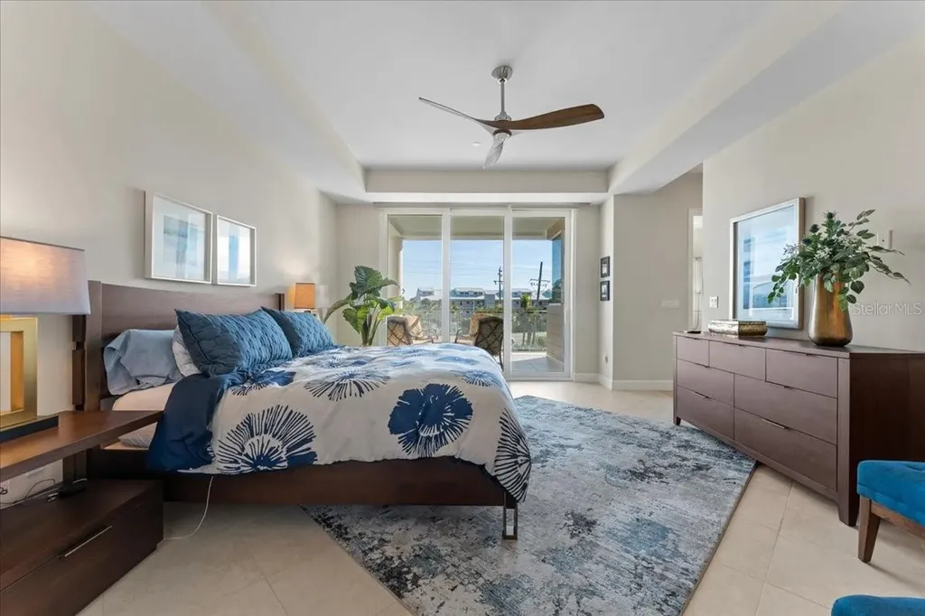 2708 N Beach Road Englewood FL 34223