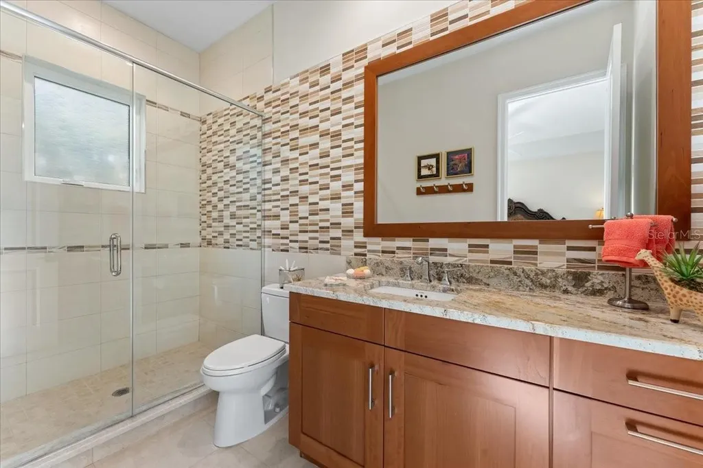 2708 N Beach Road Englewood FL 34223