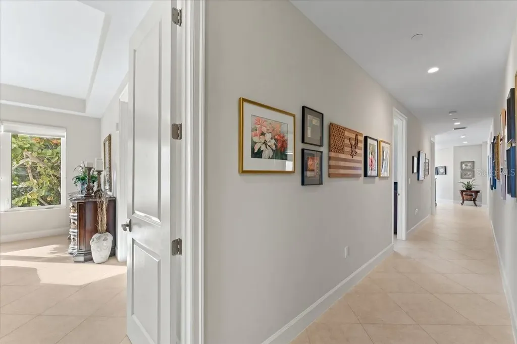 2708 N Beach Road Englewood FL 34223