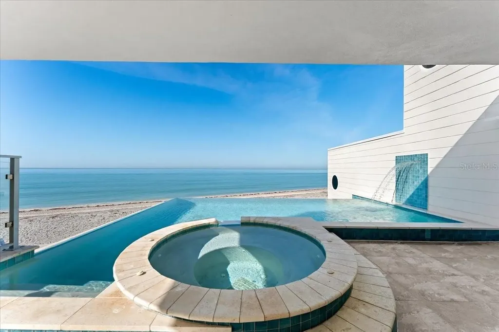 2708 N Beach Road Englewood FL 34223