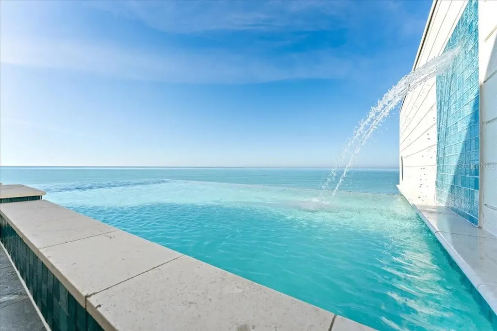 2708 N Beach Road Englewood FL 34223