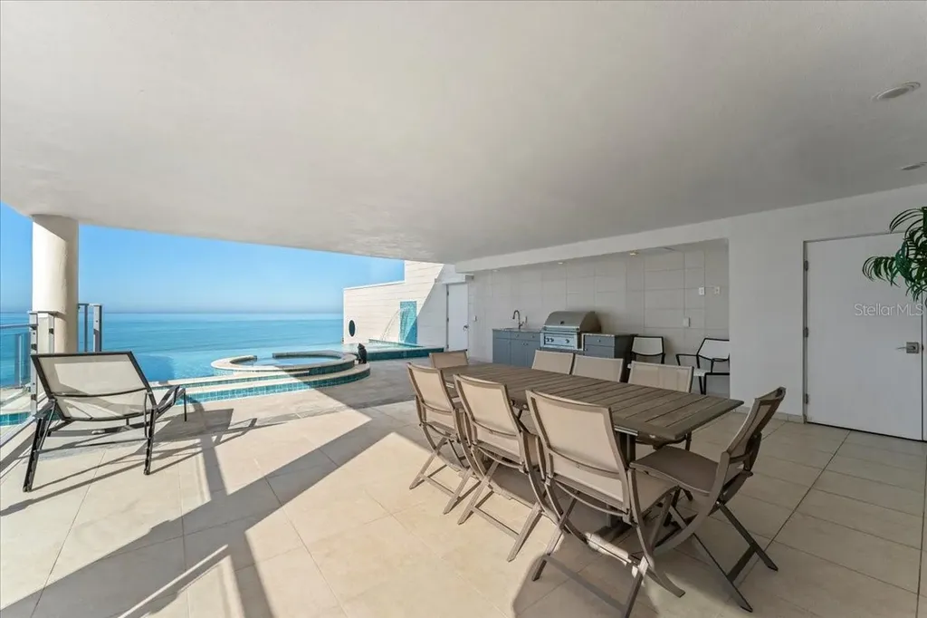 2708 N Beach Road Englewood FL 34223