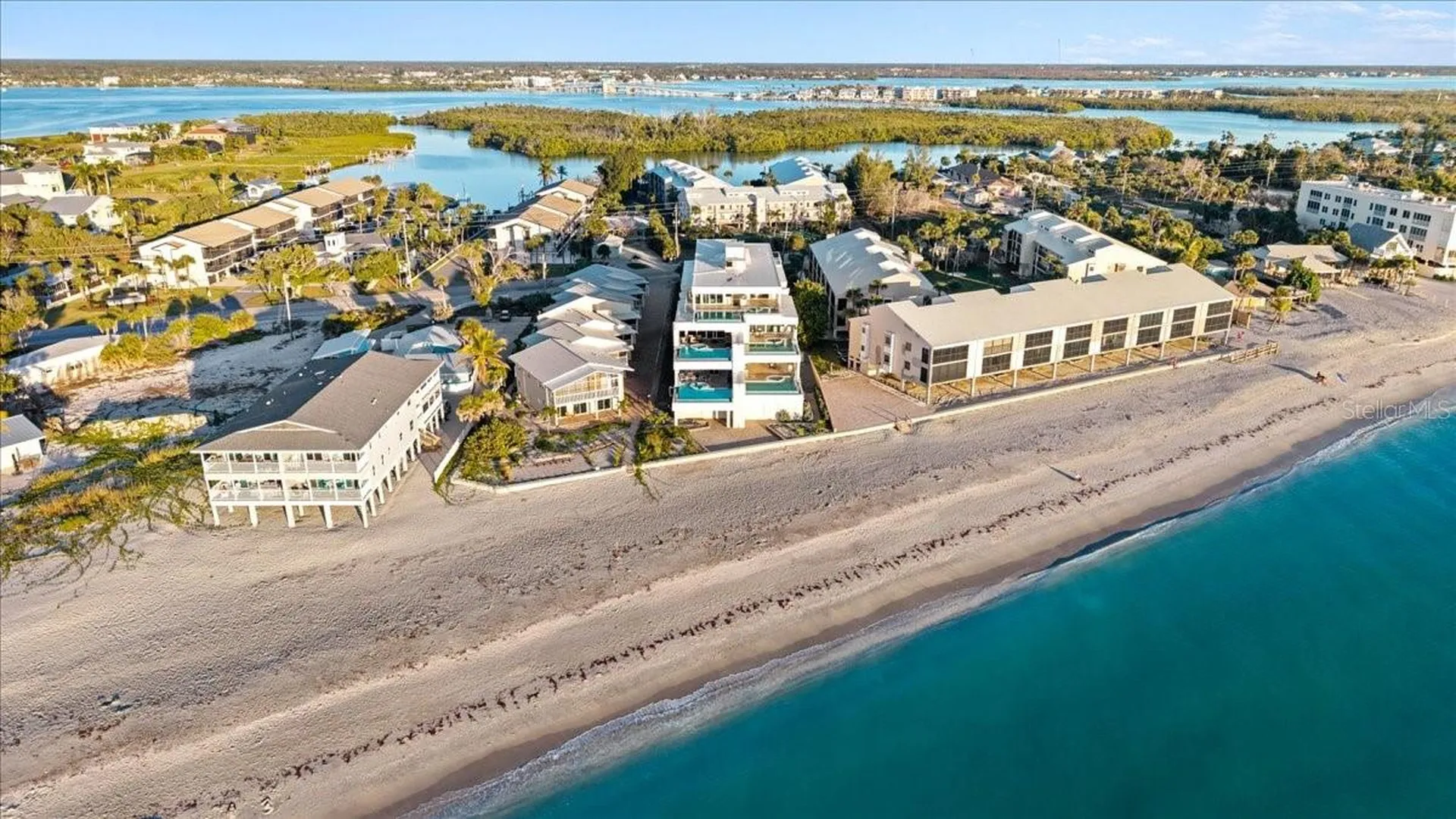 2708 N Beach Road Englewood FL 34223