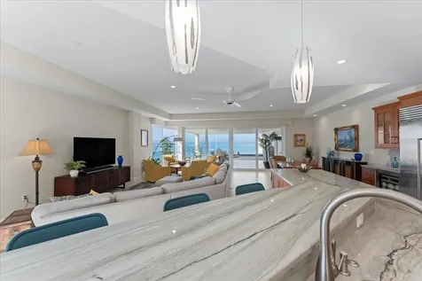 2708 N Beach Road Englewood FL 34223