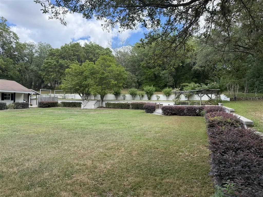 939 N New London Terrace Inverness FL 34453