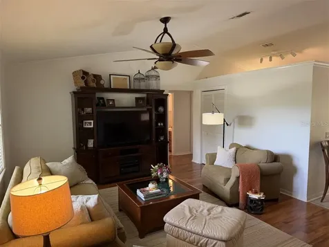 939 N New London Terrace Inverness FL 34453