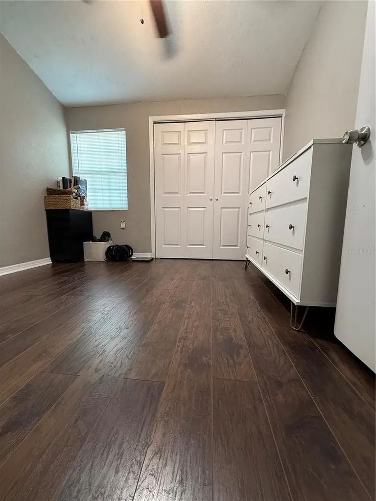 1009 Lenna Avenue Seffner FL 33584