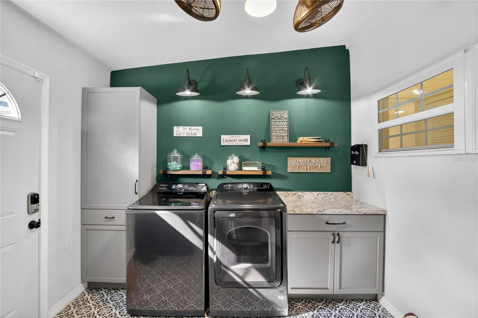 1009 Lenna Avenue Seffner FL 33584