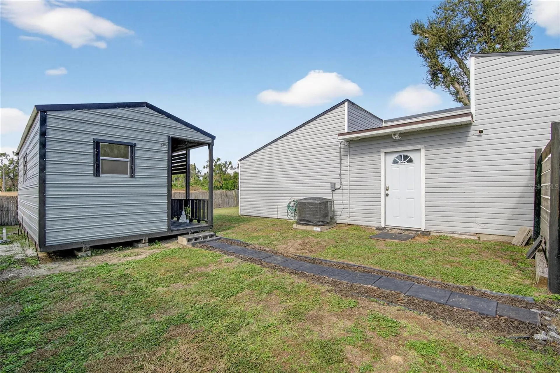 1009 Lenna Avenue Seffner FL 33584