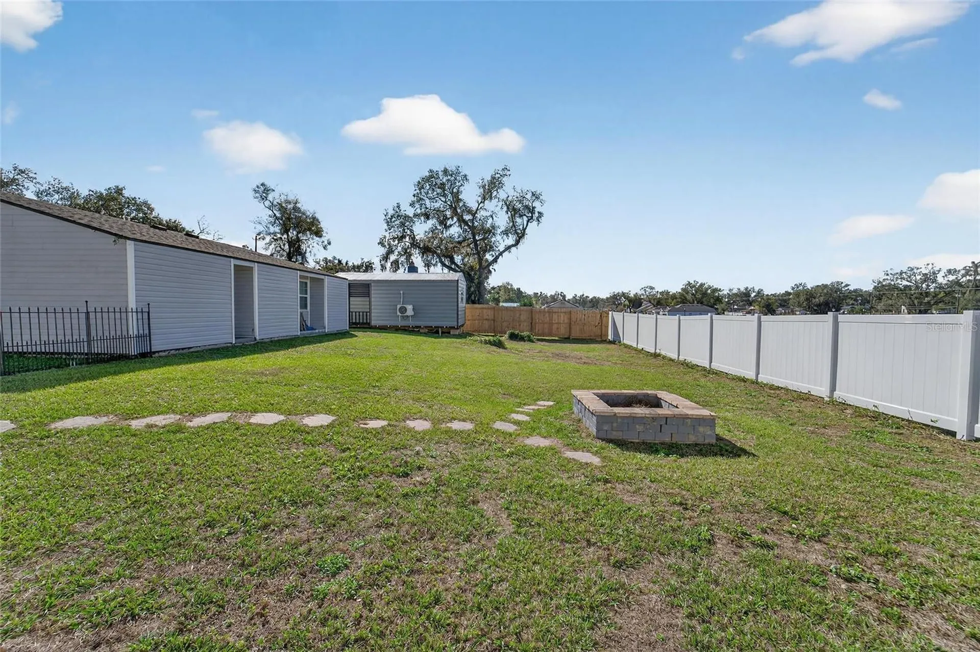 1009 Lenna Avenue Seffner FL 33584