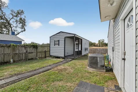 1009 Lenna Avenue Seffner FL 33584