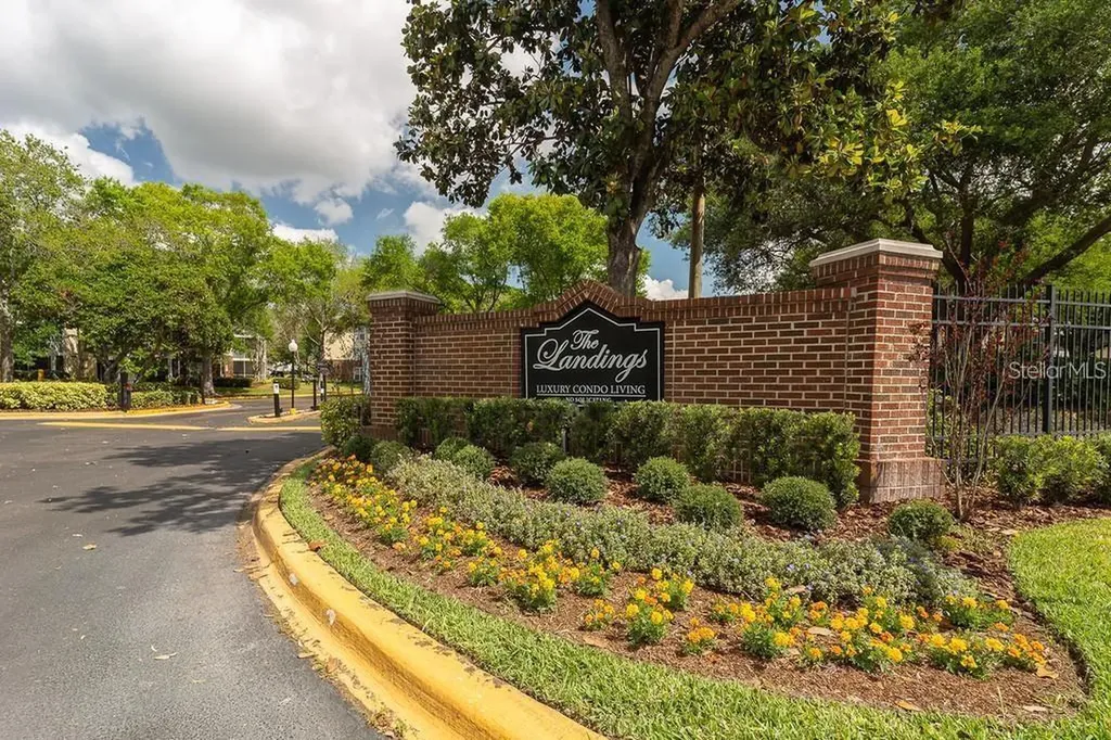 4211 Chatham Oak Court Tampa FL 33624