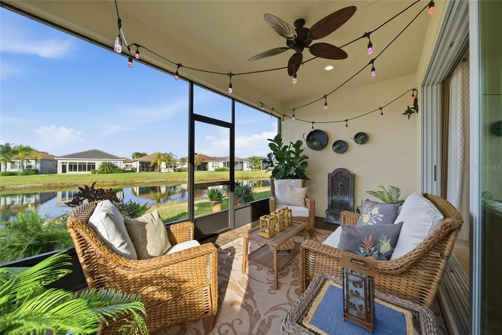 4717 Avila Lakes Drive Wimauma FL 33598