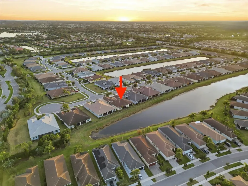 4717 Avila Lakes Drive Wimauma FL 33598