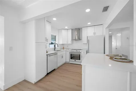 7930 Causeway Boulevard S St Petersburg FL 33707
