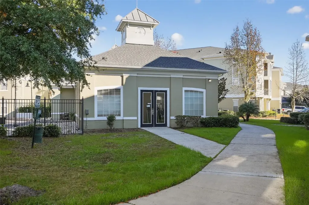 8290 W Gate Parkway Jacksonville FL 32216