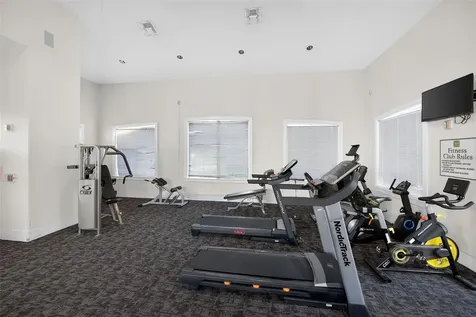 8290 W Gate Parkway Jacksonville FL 32216