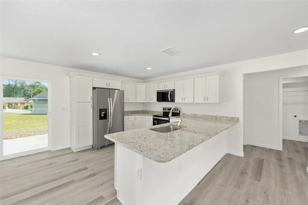 13019 NE 7th Loop Silver Springs FL 34488