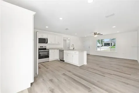 13019 NE 7th Loop Silver Springs FL 34488