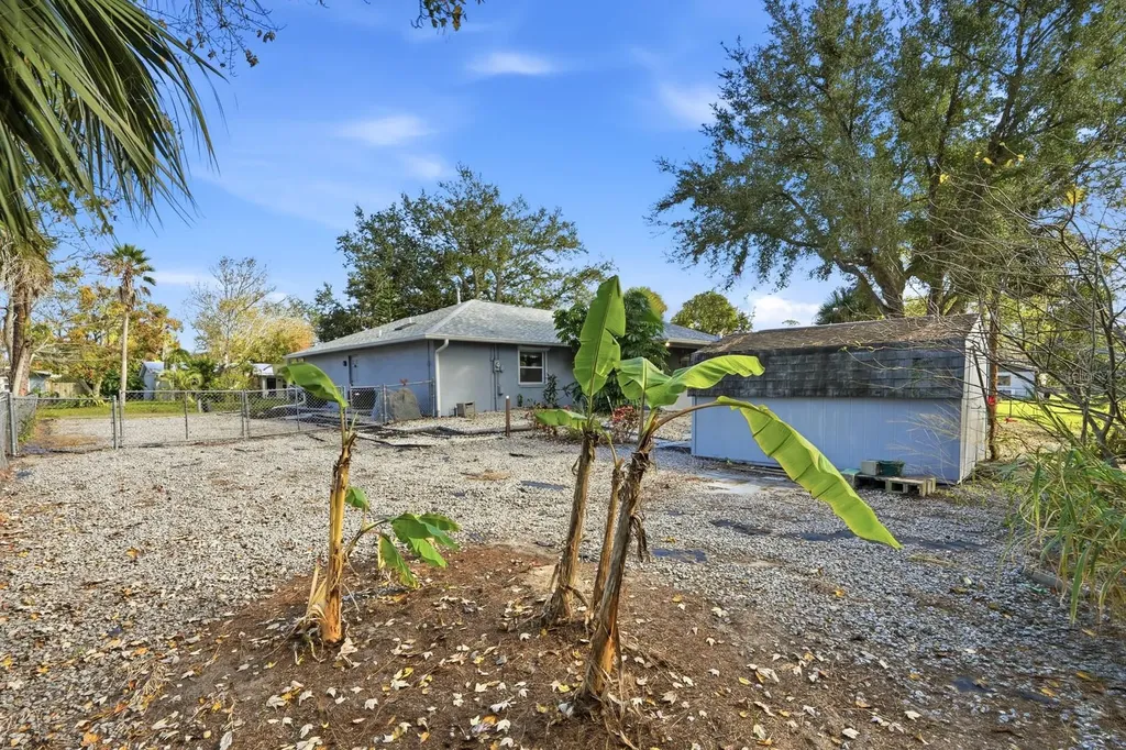 2548 Crestwood Avenue New Smyrna Beach FL 32168