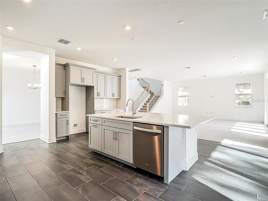 410 S West Shore Boulevard Tampa FL 33609