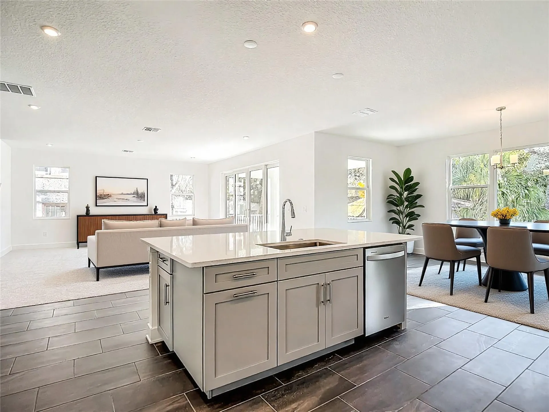 410 S West Shore Boulevard Tampa FL 33609
