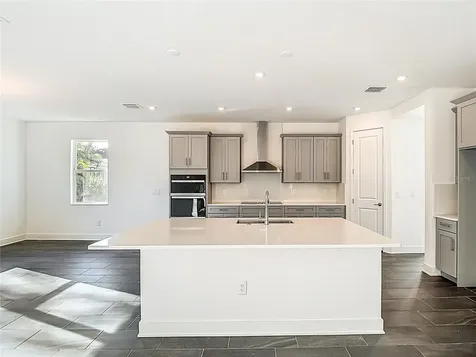 410 S West Shore Boulevard Tampa FL 33609