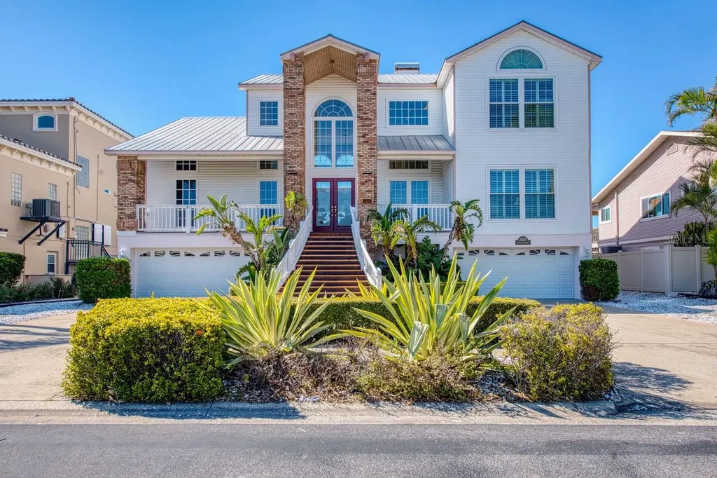 2829 Seabreeze Drive S Gulfport FL 33707