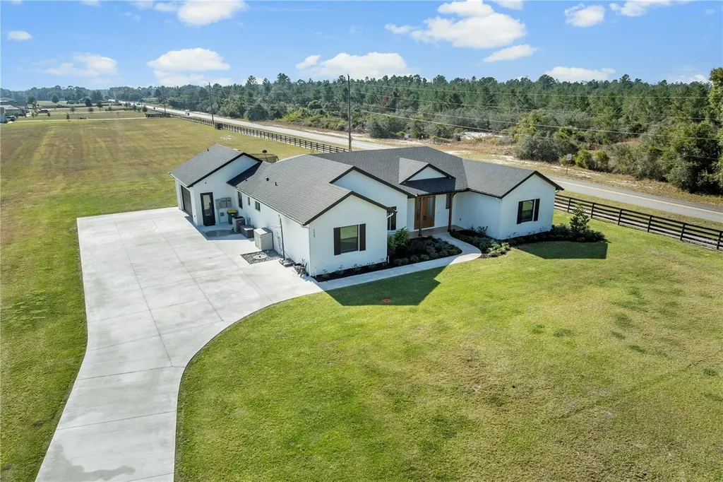 4428 E Shirley Shores Road Tavares FL 32778