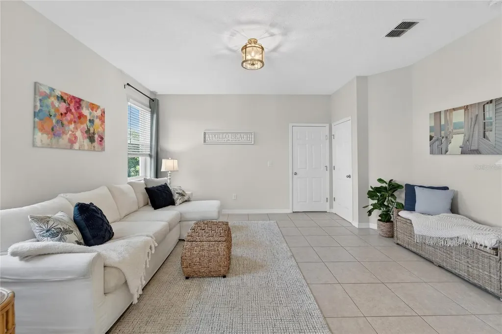 6230 Camino Drive Apollo Beach FL 33572