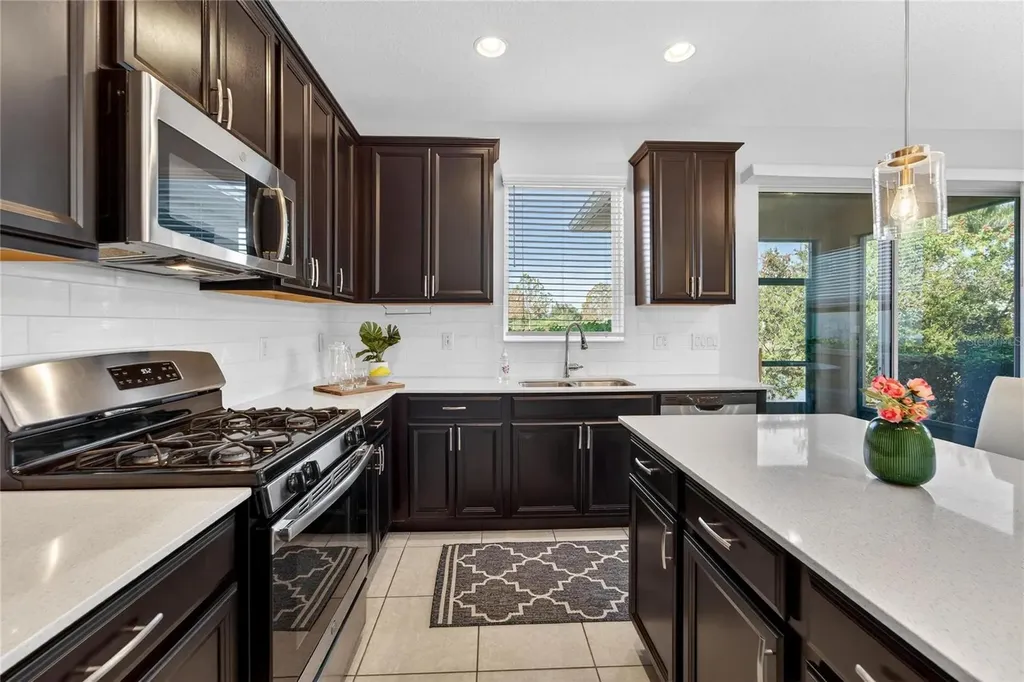 6230 Camino Drive Apollo Beach FL 33572