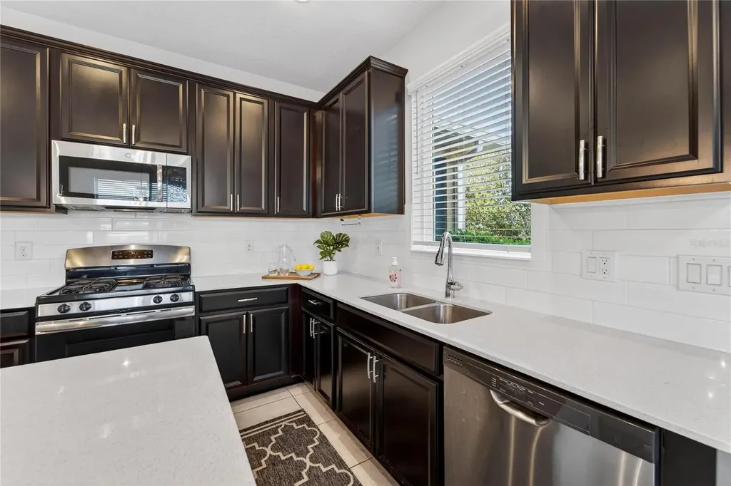 6230 Camino Drive Apollo Beach FL 33572