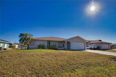 7202 Mamouth Englewood FL 34224
