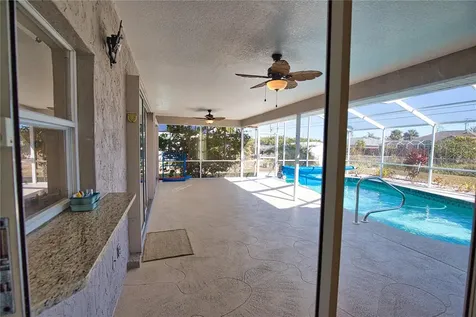 7202 Mamouth Englewood FL 34224