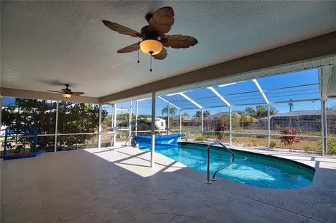 7202 Mamouth Englewood FL 34224