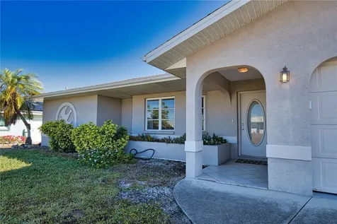 7202 Mamouth Englewood FL 34224