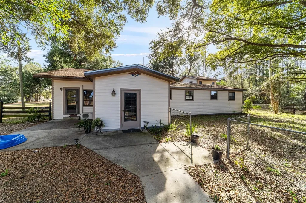 12265 SW Highway 484 Dunnellon FL 34432