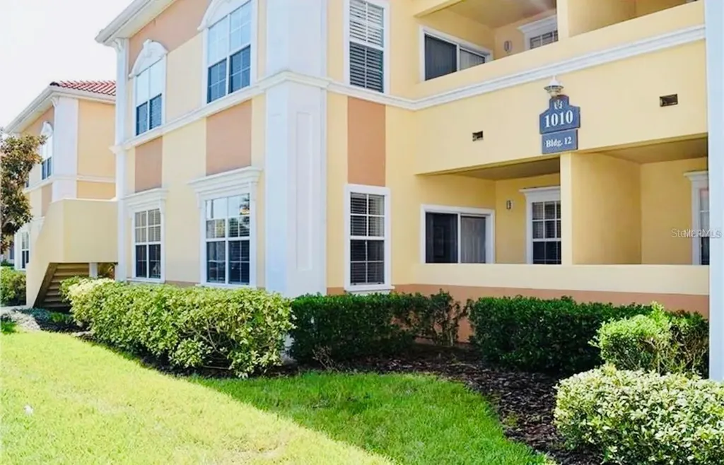 1010 Villagio Circle Sarasota FL 34237