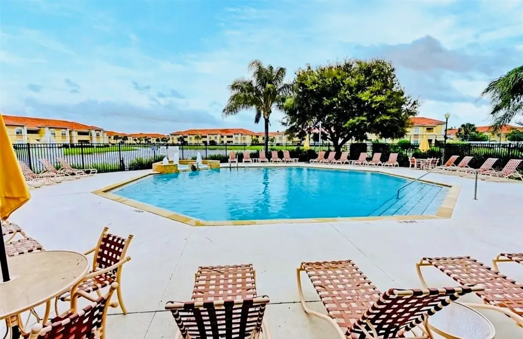 1010 Villagio Circle Sarasota FL 34237