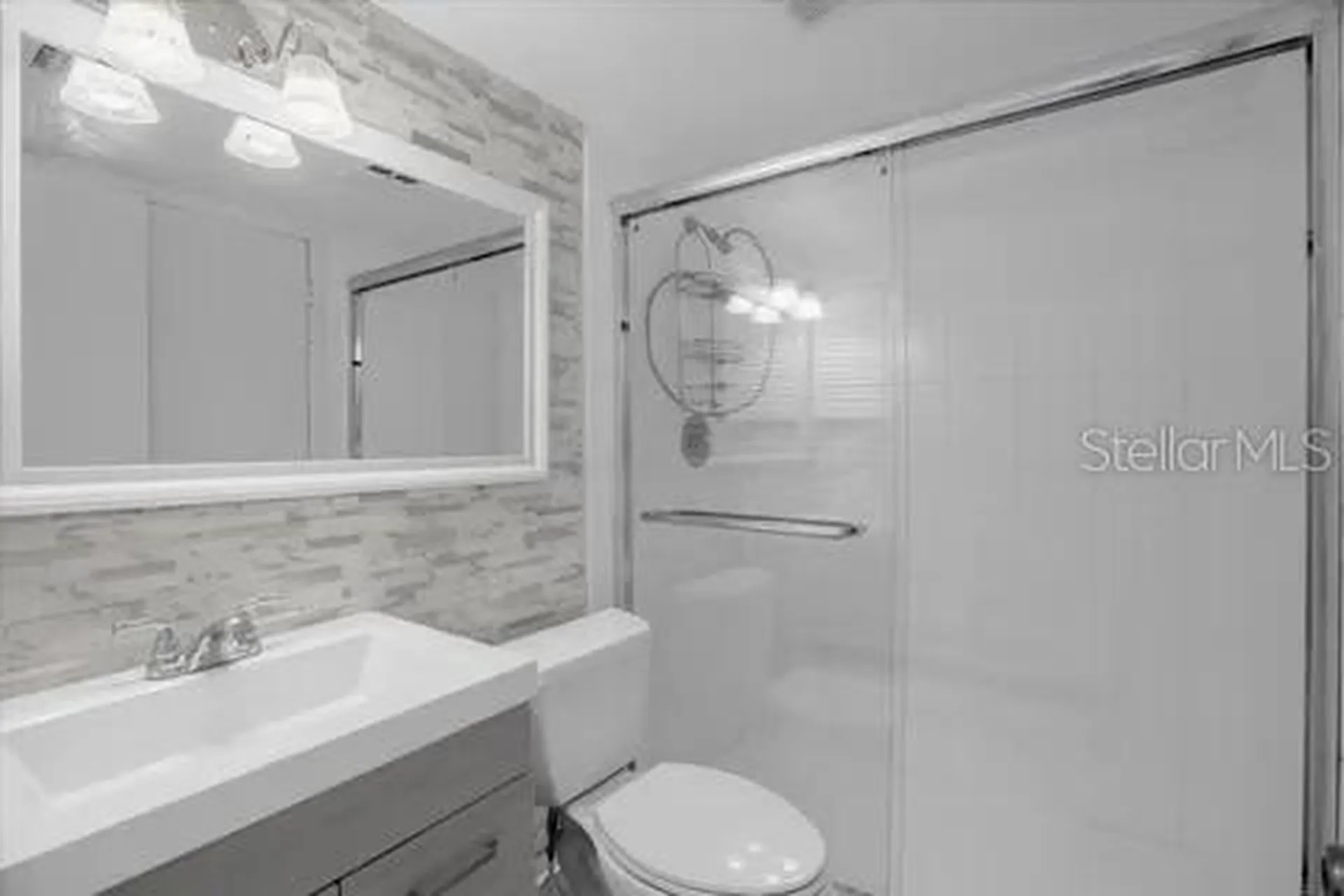 564 Orange Drive Altamonte Springs FL 32701