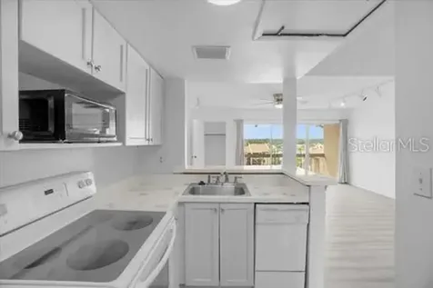 564 Orange Drive Altamonte Springs FL 32701