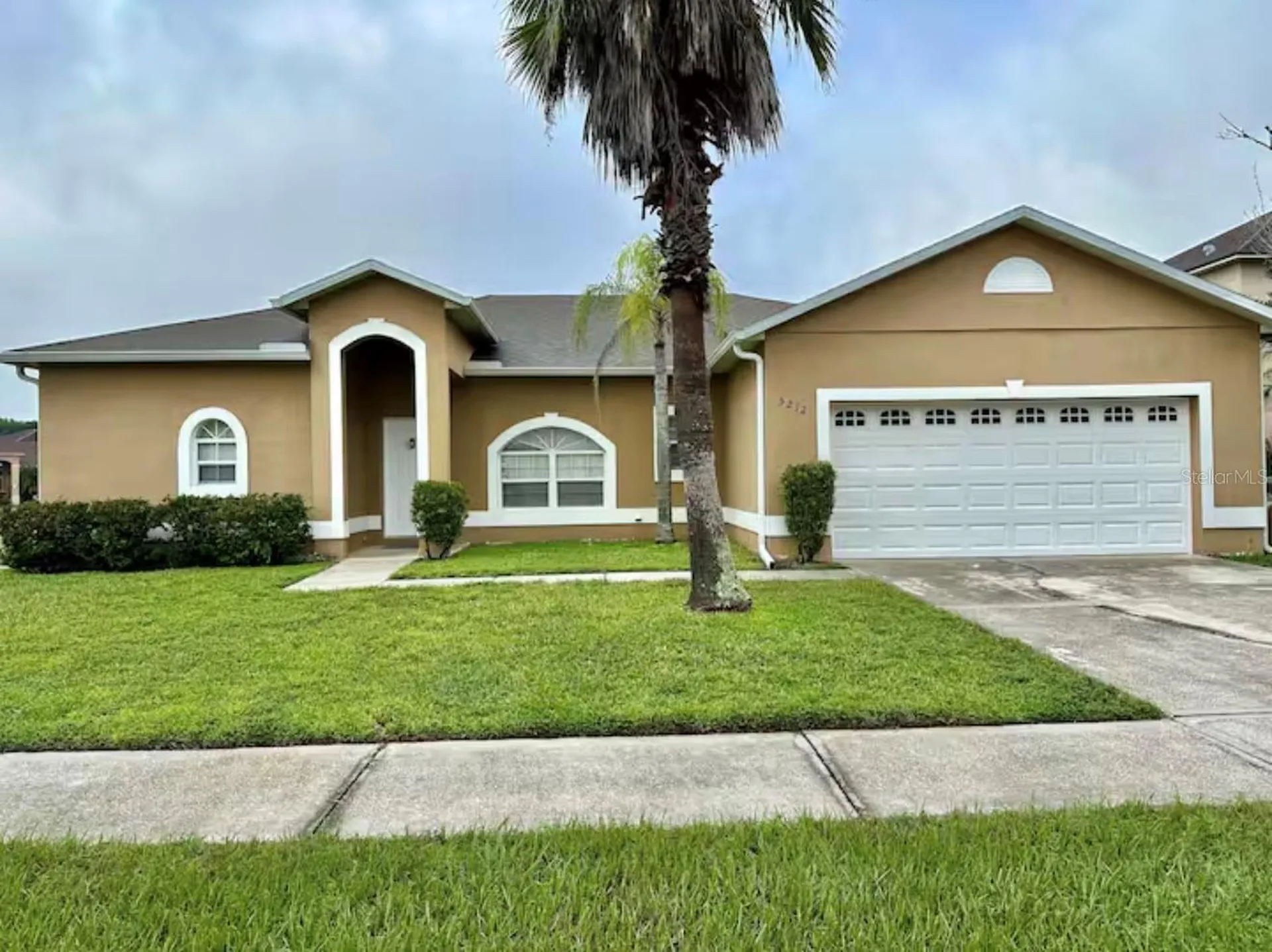 5212 Jasmine Trace Lane Kissimmee FL 34758