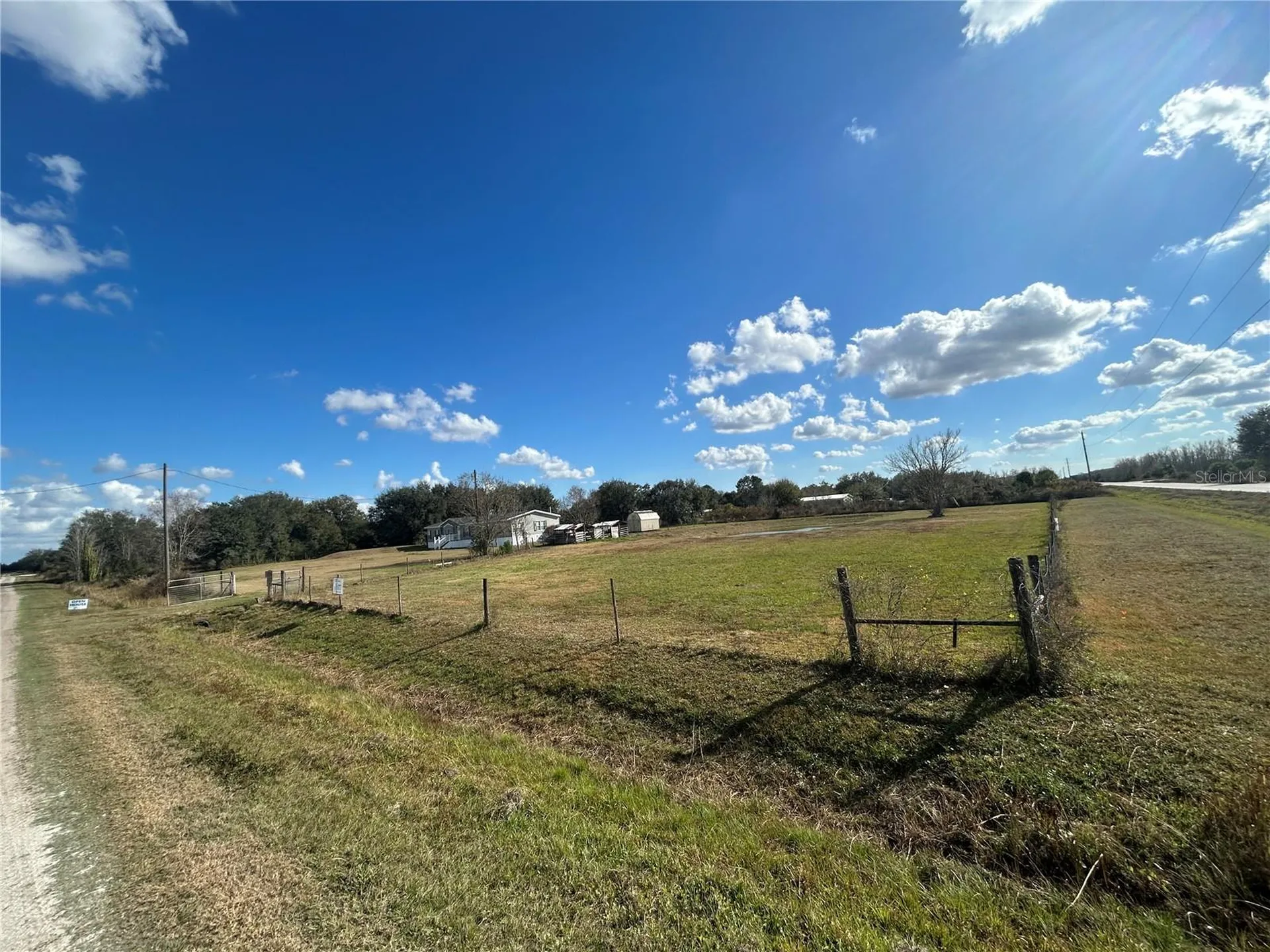 20736 NW 274th Street Okeechobee FL 34972