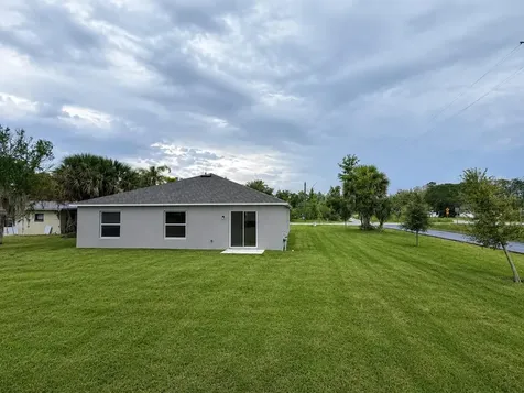1691 2nd Avenue Deland FL 32724