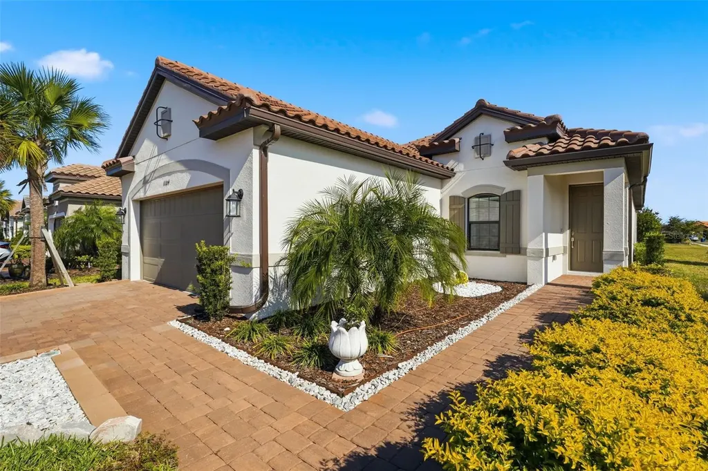 11104 Devonbridge Drive Palmetto FL 34221