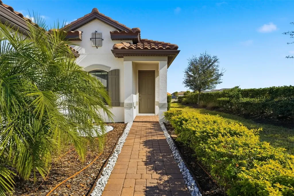 11104 Devonbridge Drive Palmetto FL 34221